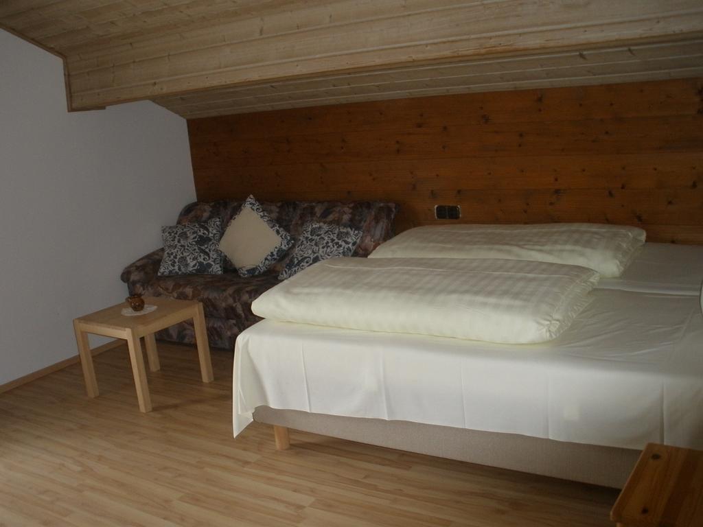 Alpengasthof Zur Loisach Hotel Grossweil Quarto foto