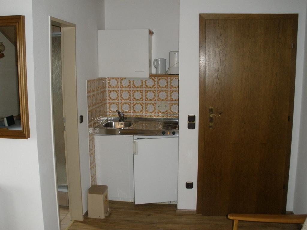 Alpengasthof Zur Loisach Hotel Grossweil Quarto foto