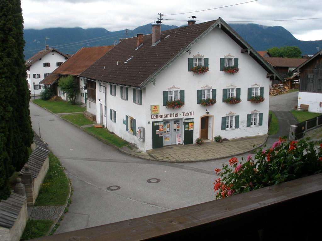 Alpengasthof Zur Loisach Hotel Grossweil Quarto foto