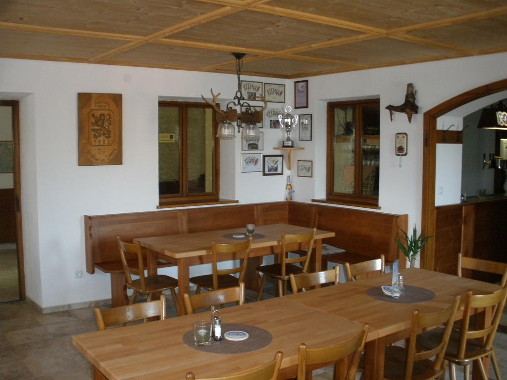 Alpengasthof Zur Loisach Hotel Grossweil Exterior foto