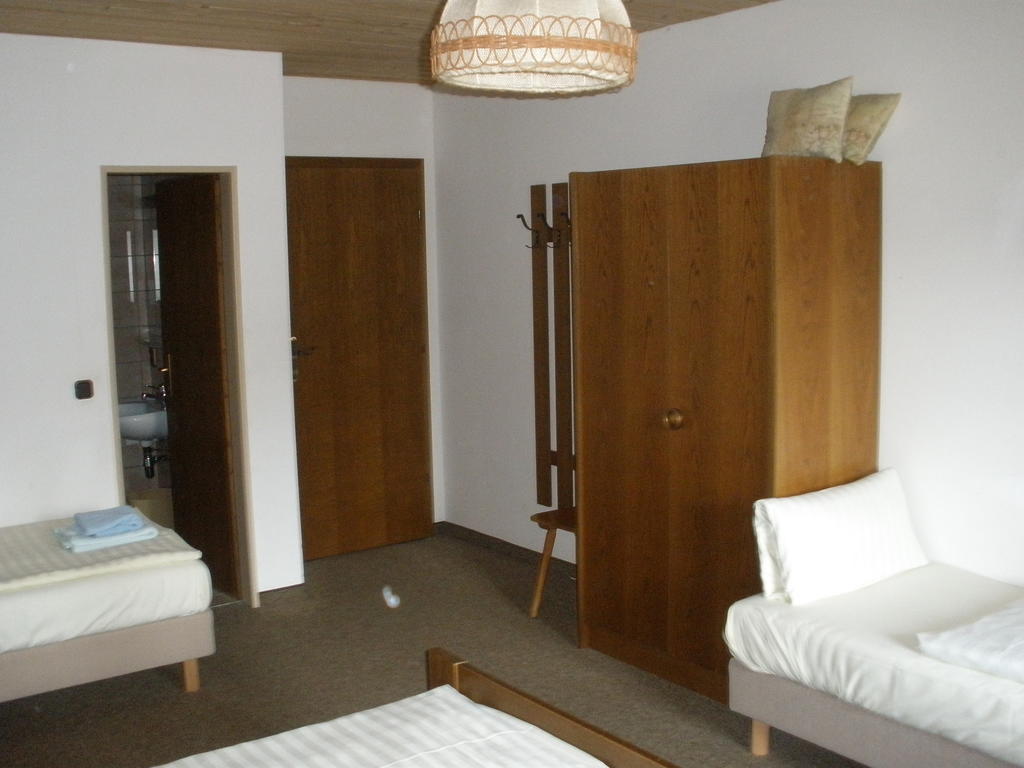Alpengasthof Zur Loisach Hotel Grossweil Quarto foto